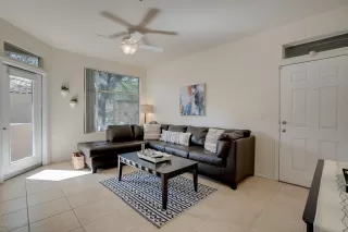 Photo #6: 6079975 Listing