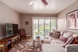 Photo #3: 6080457 Listing 