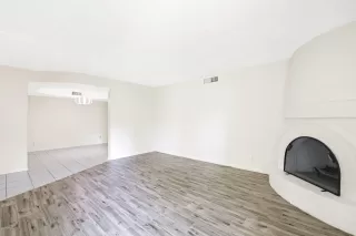 Photo #2: 6080586 Listing 