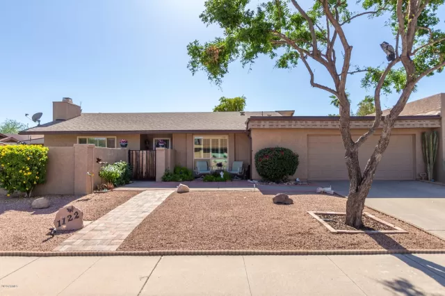 MLS: 6080754 Condo For Sale