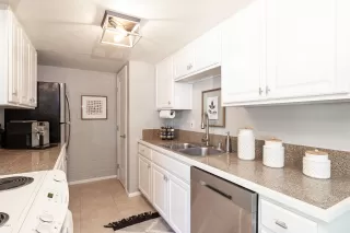 Photo #3: 6080832 Listing 