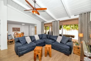 Photo #6: 6080838 Listing
