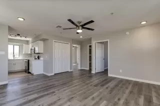 Photo #3: 6080933 Listing