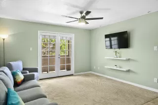 Photo #1: 6081063 Listing