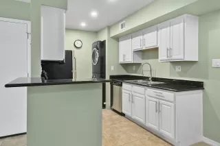 Photo #5: 6081063 Listing