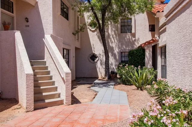 MLS: 6081147 Condo For Sale