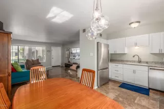 Photo #6: 6081174 Listing