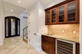 Photo #6: 6081200 Listing