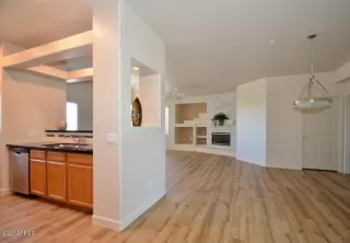 Photo #3: 6081365 Listing 