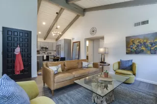 Photo #4: 6081435 Listing 
