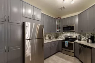 Photo #3: 6081437 Listing