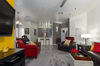 Photo #4: 6081437 Listing