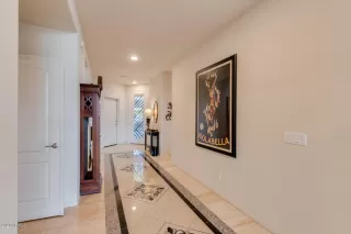 Photo #5: 6081602 Listing 