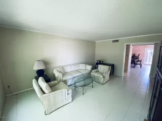 Photo #6: 6081619 Listing 