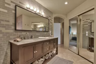 Photo #2: 6081737 Listing 