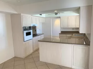 Photo #5: 6081815 Listing