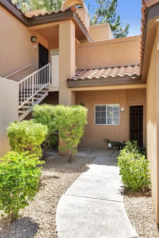 Photo #2: 6082257 Listing 