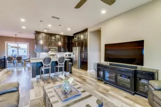 Photo #3: 6082507 Listing