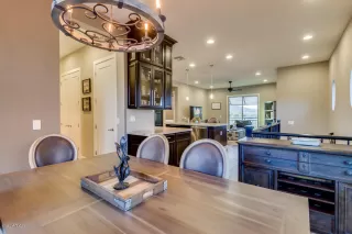 Photo #5: 6082507 Listing