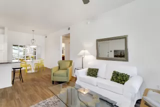 Photo #4: 6082532 Listing 