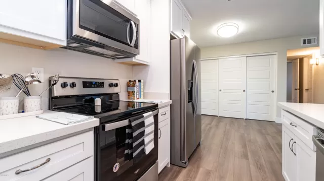 MLS: 6082615 Condo For Sale