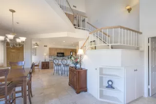 Photo #2: 6082638 Listing