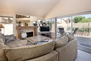 Photo #3: 6082638 Listing