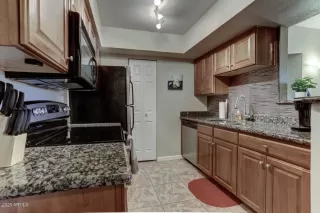 Photo #2: 6082756 Listing