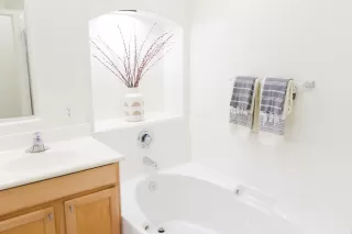 Photo #6: 6082856 Listing