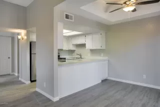 Photo #5: 6083315 Listing