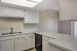 Photo #6: 6083315 Listing