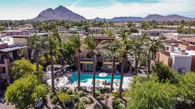 MLS: 6083419 Condo For Sale