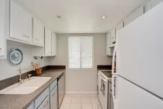Photo #3: 6083539 Listing