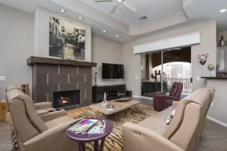 Photo #5: 6083557 Listing