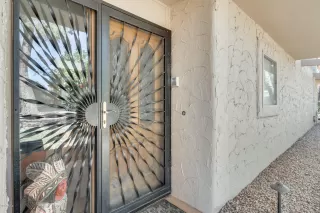 Photo #5: 6083657 Listing