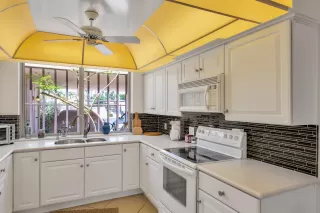 Photo #6: 6083777 Listing