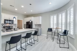 Photo #2: 6083838 Listing