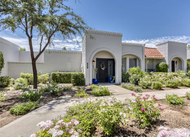 MLS: 6083866 Condo For Sale