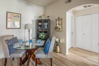 Photo #5: 6084068 Listing