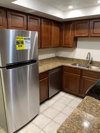 Photo #5: 6084346 Listing