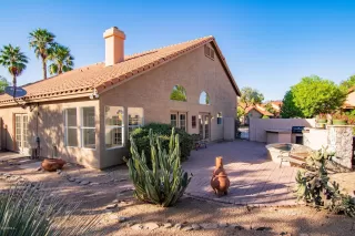 Photo #6: 6084388 Listing