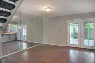 Photo #5: 6084452 Listing