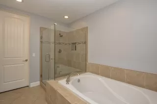 Photo #5: 6084501 Listing 