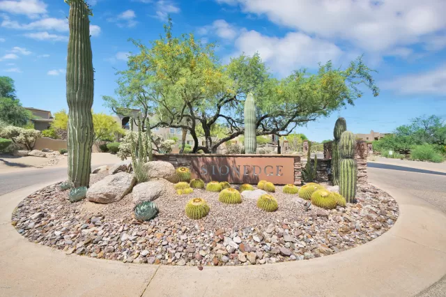 MLS: 6084510 Condo For Sale