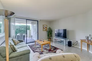 Photo #6: 6084547 Listing