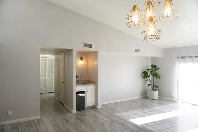 MLS: 6084569 Condo For Sale