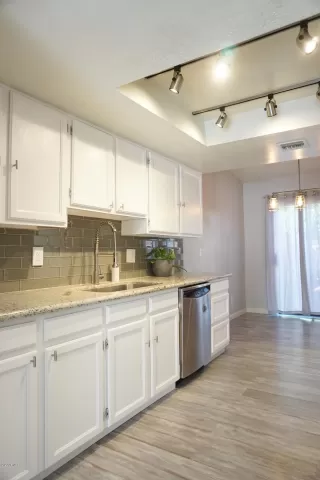 Photo #6: 6084569 Listing 