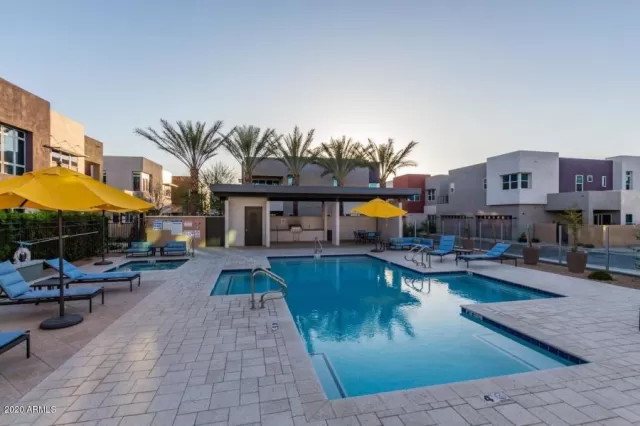 MLS: 6084743 Condo For Sale