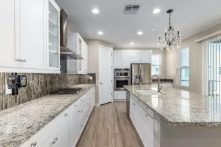 Photo #4: 6084743 Listing 