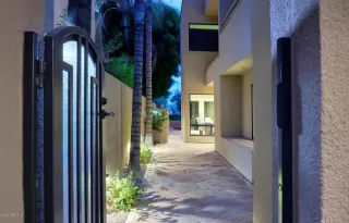 Photo #2: 6084982 Listing